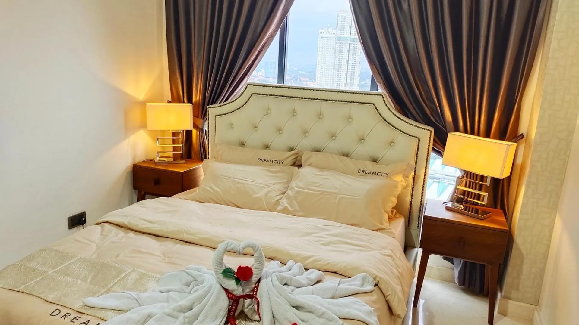 דירה ג'והור בהרו V Summerplace Duplex Units By R9 Homestay